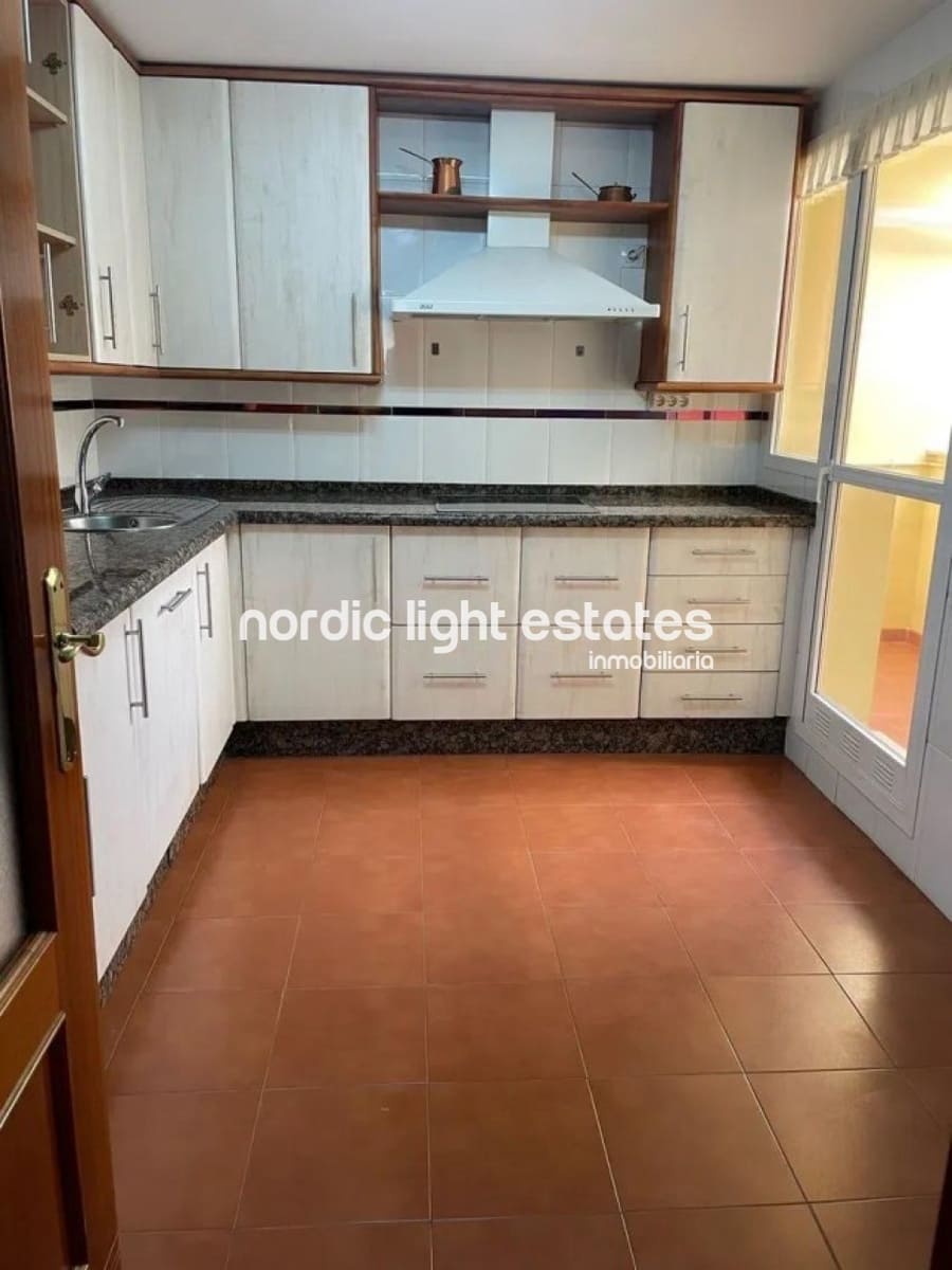 3 sypialnia Mieszkanie na sprzedaż w Miasto Malaga z basenem garażem - 550 000 € (Ref: 9435990)