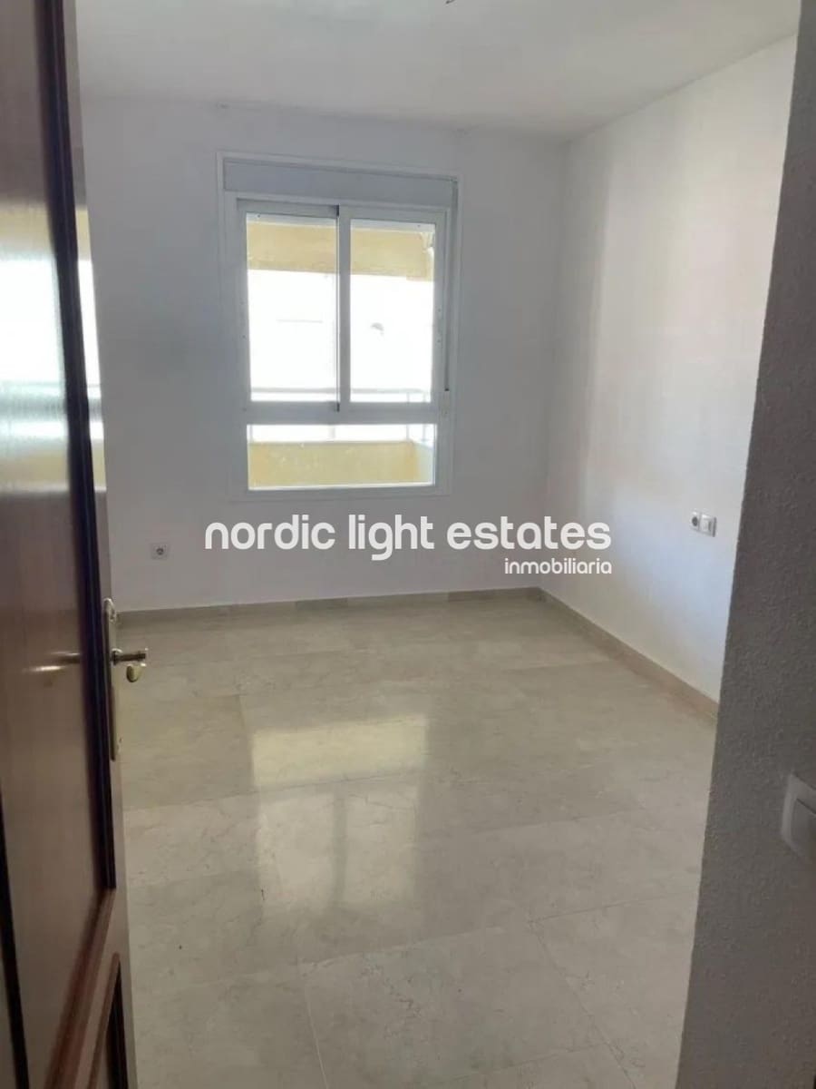 3 sypialnia Mieszkanie na sprzedaż w Miasto Malaga z basenem garażem - 550 000 € (Ref: 9435990)