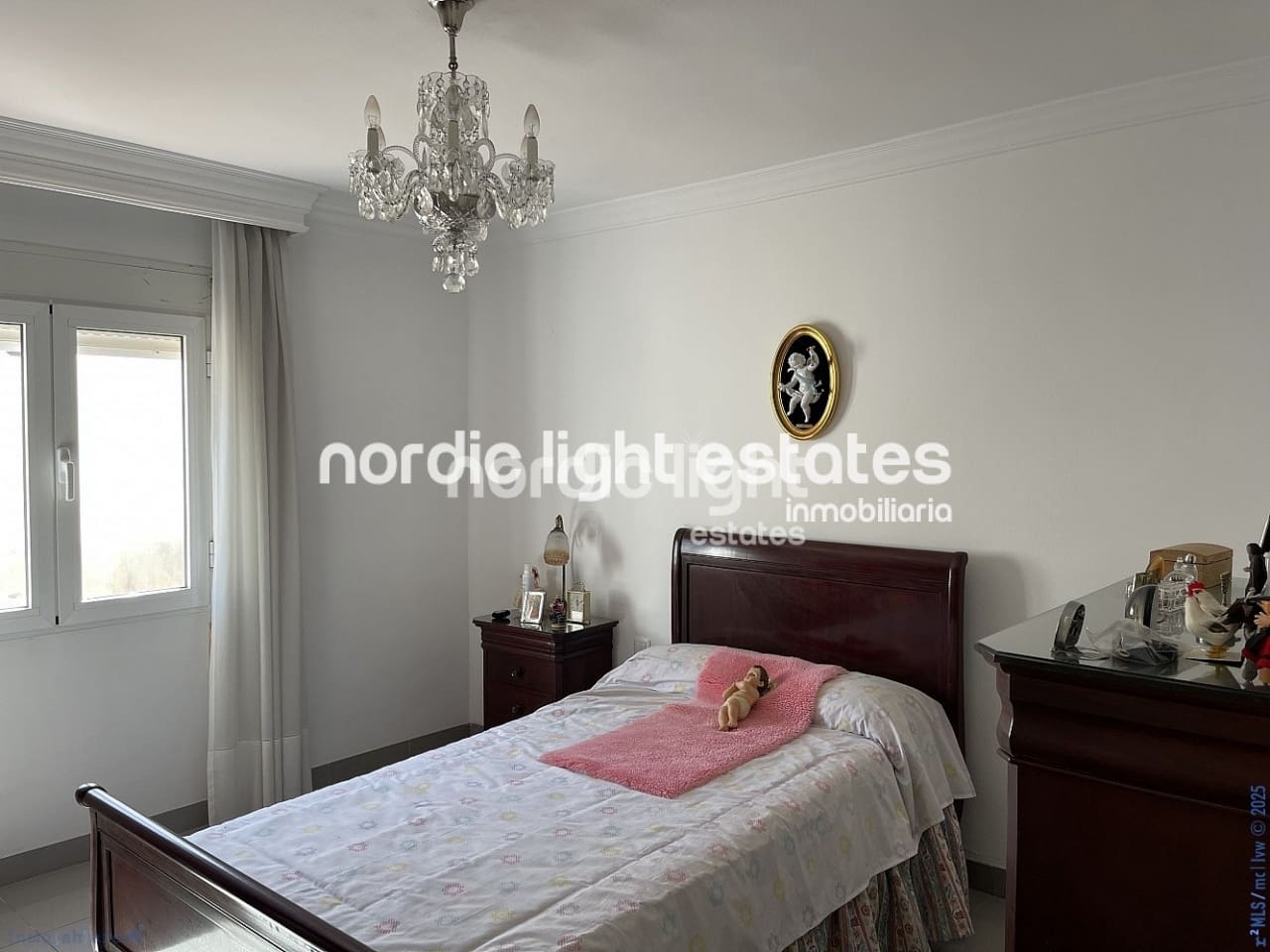 4 sovrum Semi-fristående Villa till salu i Nerja - 630 000 € (Ref: 9438136)