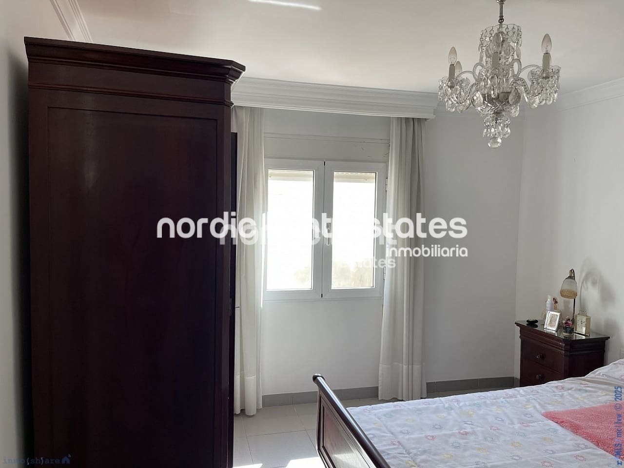 4 sovrum Semi-fristående Villa till salu i Nerja - 630 000 € (Ref: 9438136)