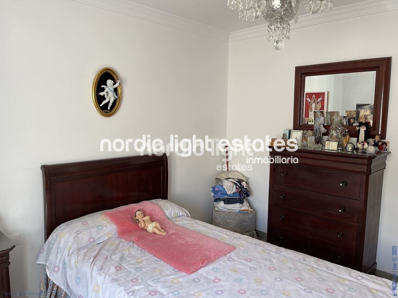 4 sovrum Semi-fristående Villa till salu i Nerja - 630 000 € (Ref: 9438136)