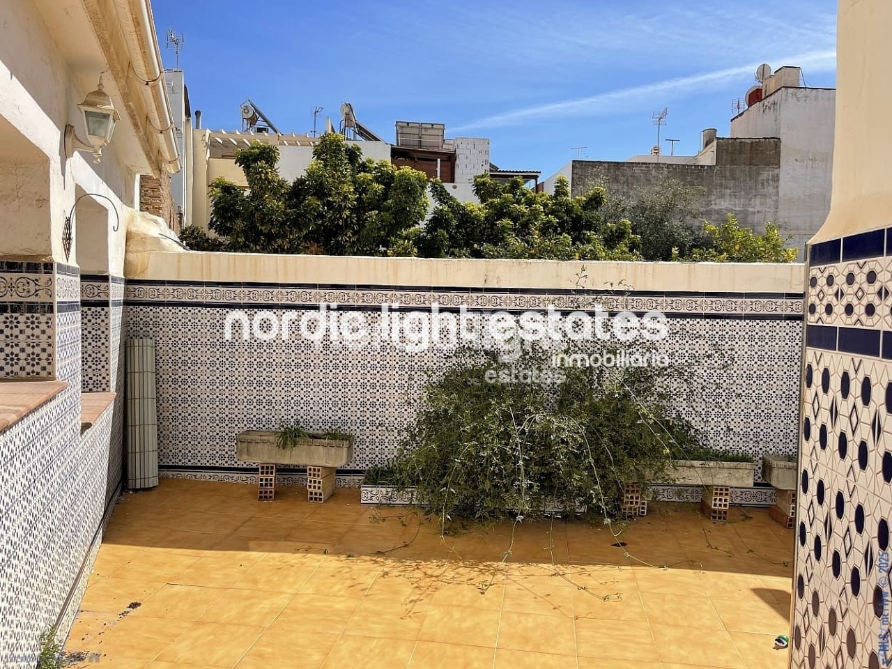 4 sovrum Semi-fristående Villa till salu i Nerja - 630 000 € (Ref: 9438136)