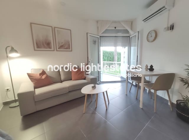 Studio til leje i Nerja - € 800 (Ref: 9438137)