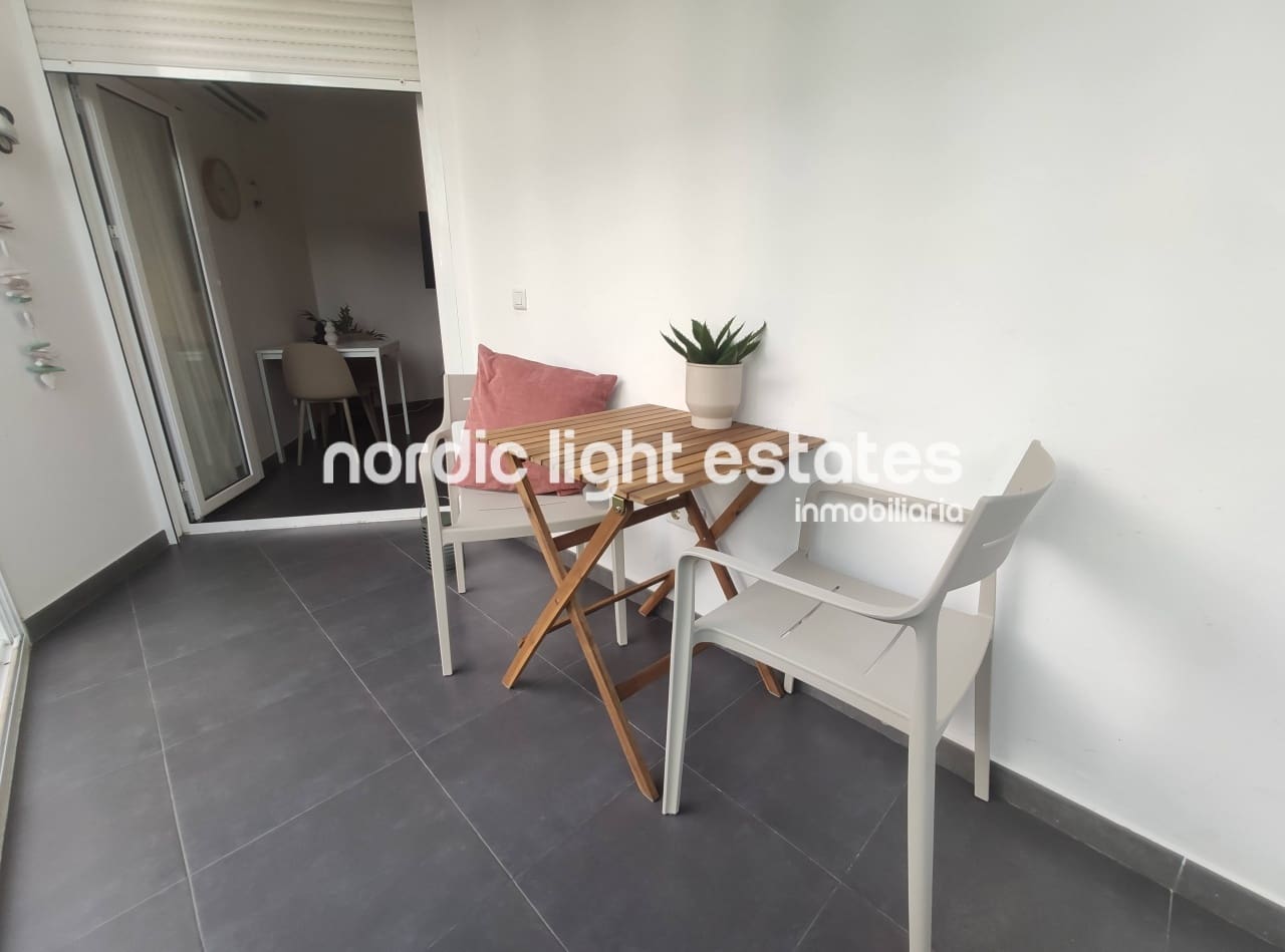 Studio til leje i Nerja - € 800 (Ref: 9438137)