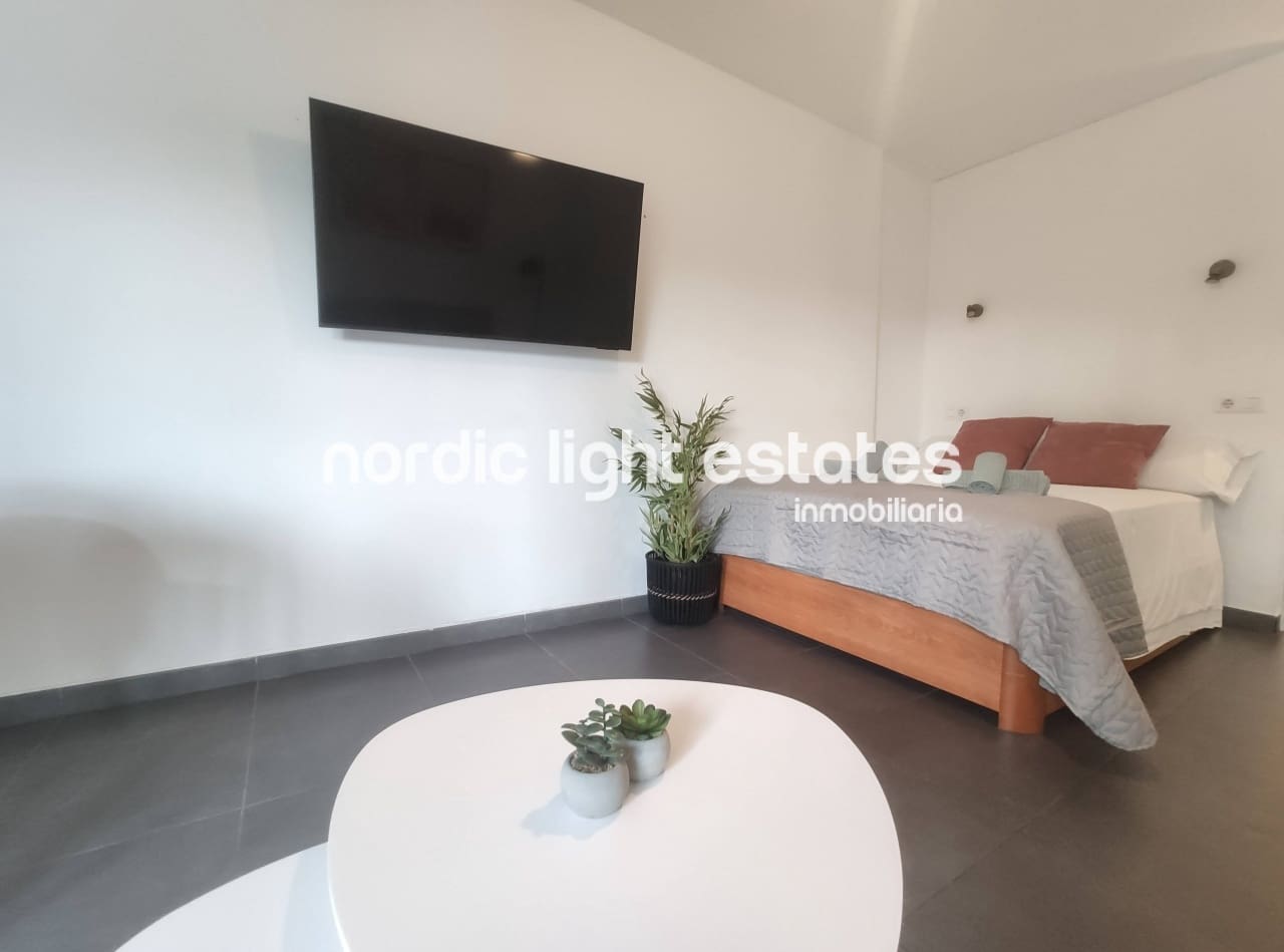 Studio til leje i Nerja - € 800 (Ref: 9438137)