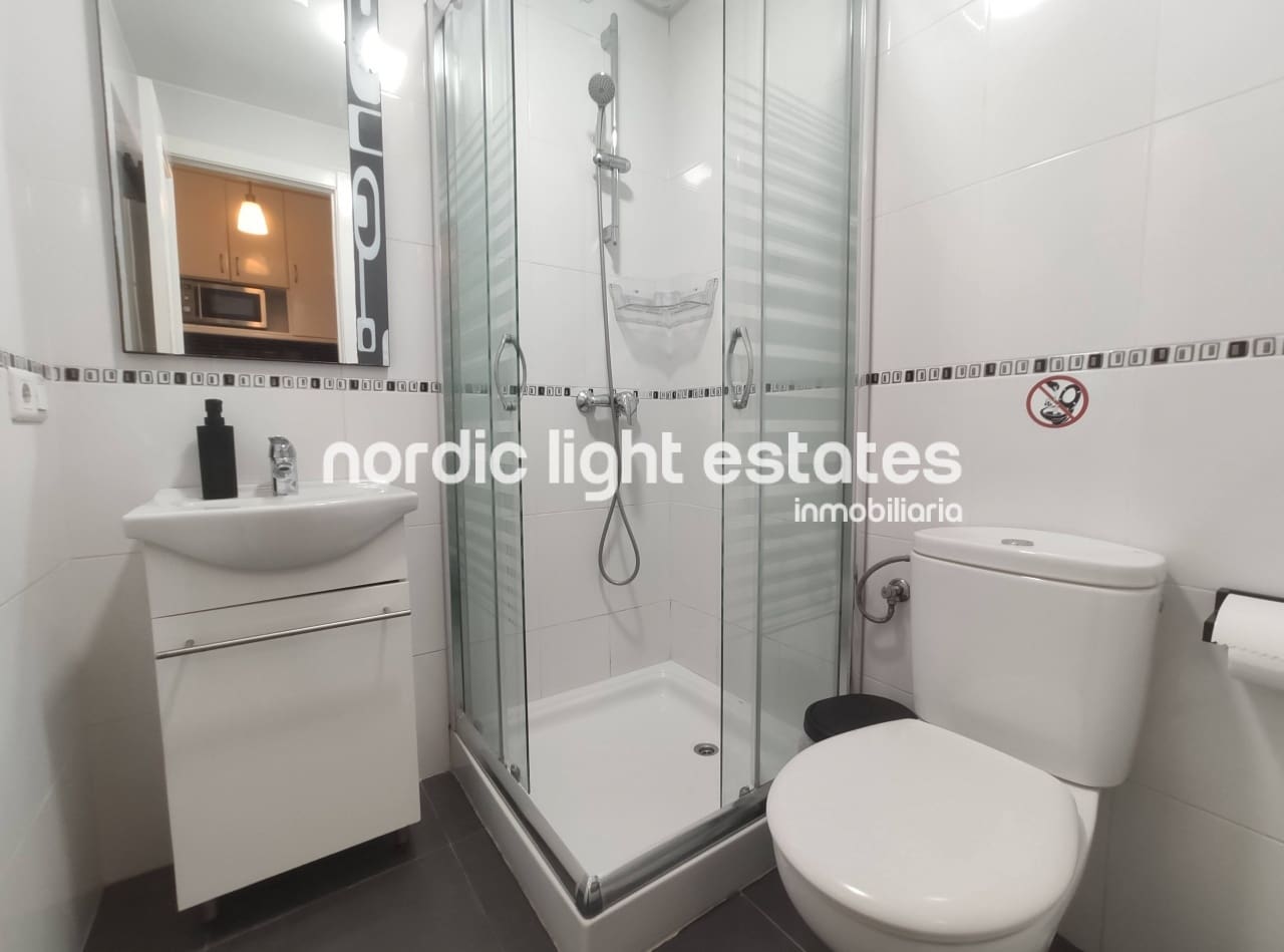 Studio til leje i Nerja - € 800 (Ref: 9438137)