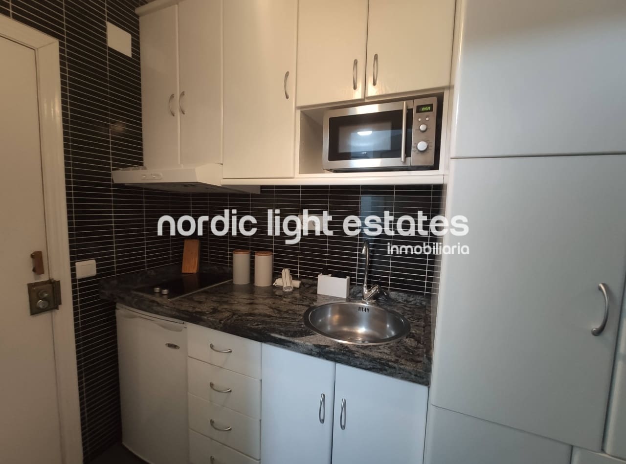 Studio til leje i Nerja - € 800 (Ref: 9438137)