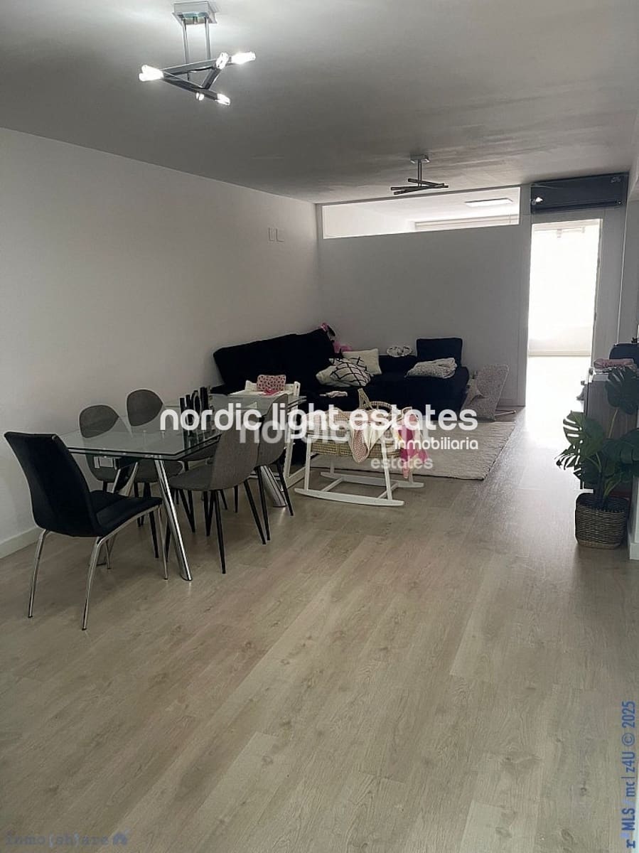 3 soveværelse Lejlighed til salg i Malaga by - € 395.000 (Ref: 9438353)