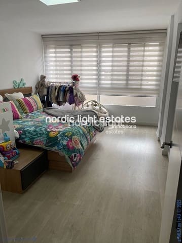 3 soveværelse Lejlighed til salg i Málaga by - € 395.000 (Ref: 9438353)