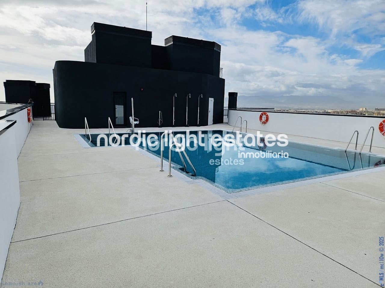 3 slaapkamer Flat te koop in Malaga stad met zwembad garage - € 950.000 (Ref: 9438771)