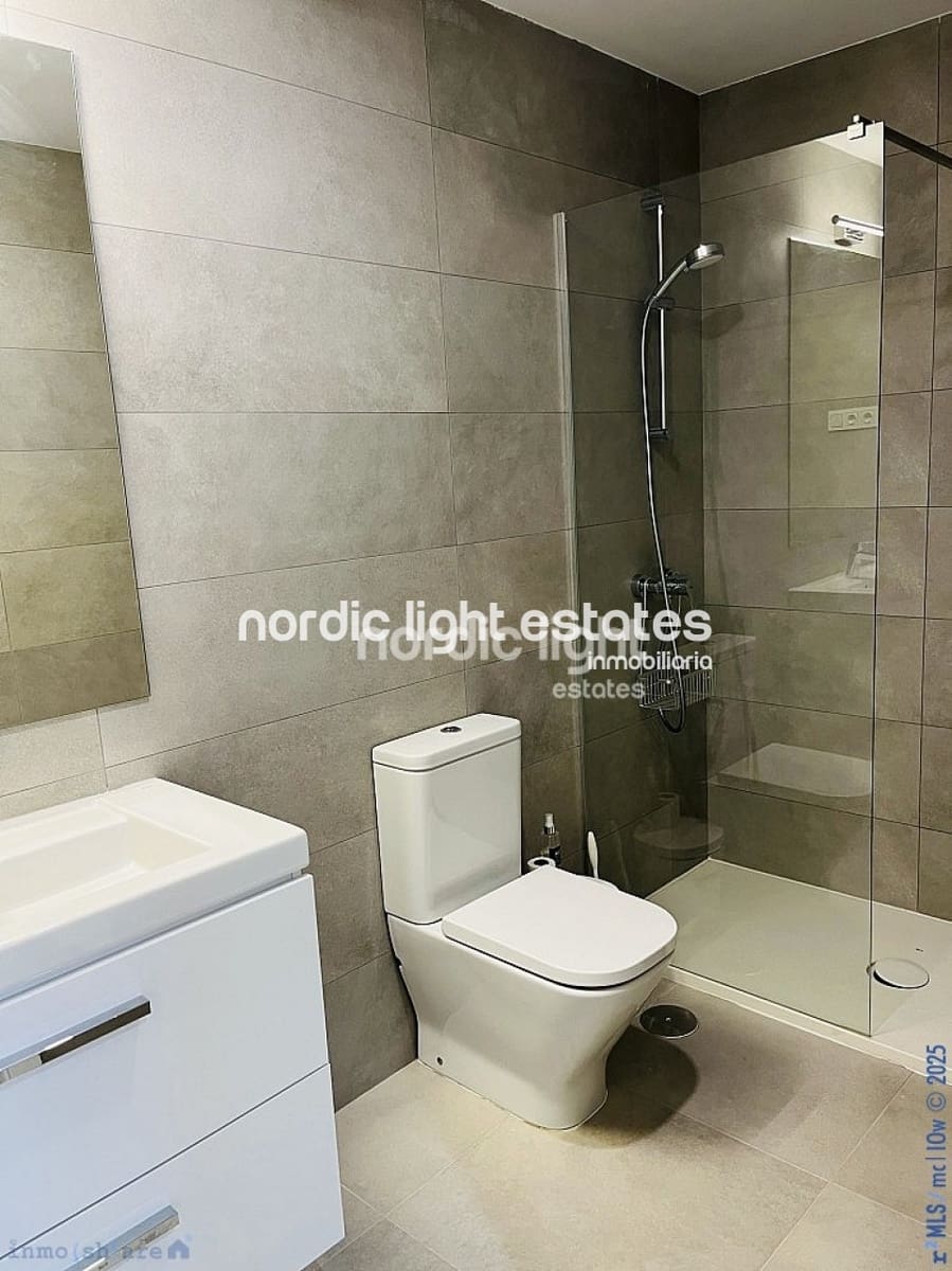 3 slaapkamer Flat te koop in Malaga stad met zwembad garage - € 950.000 (Ref: 9438771)