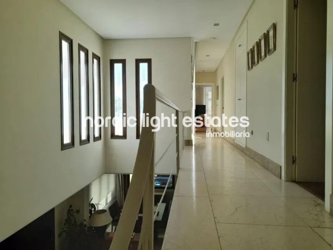 6 soverom Villa til salgs i Malaga by med svømmebasseng garasje - € 2 750 000 (Ref: 9446965)