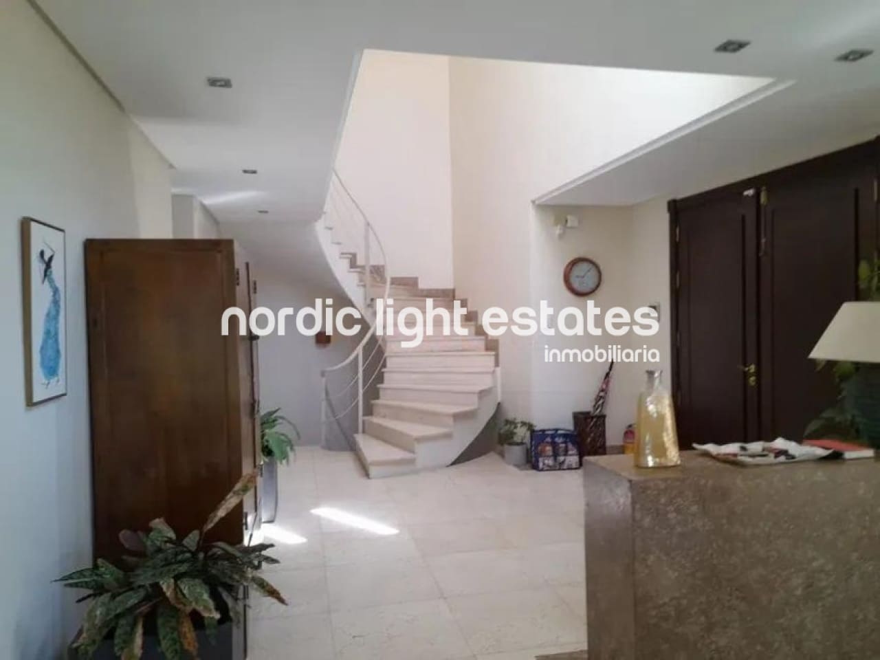 6 soverom Villa til salgs i Malaga by med svømmebasseng garasje - € 2 750 000 (Ref: 9446965)