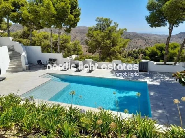 6 bedroom Villa for sale in Pinares de San Antón, Málaga city with pool garage - € 2,750,000 (Ref: 9446965)