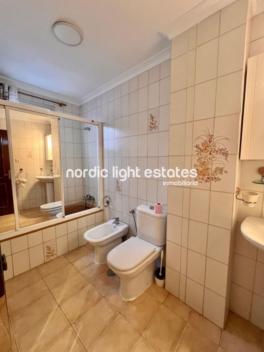 3 bedroom Apartment for sale in Torrox - € 158,000 (Ref: 9449604)