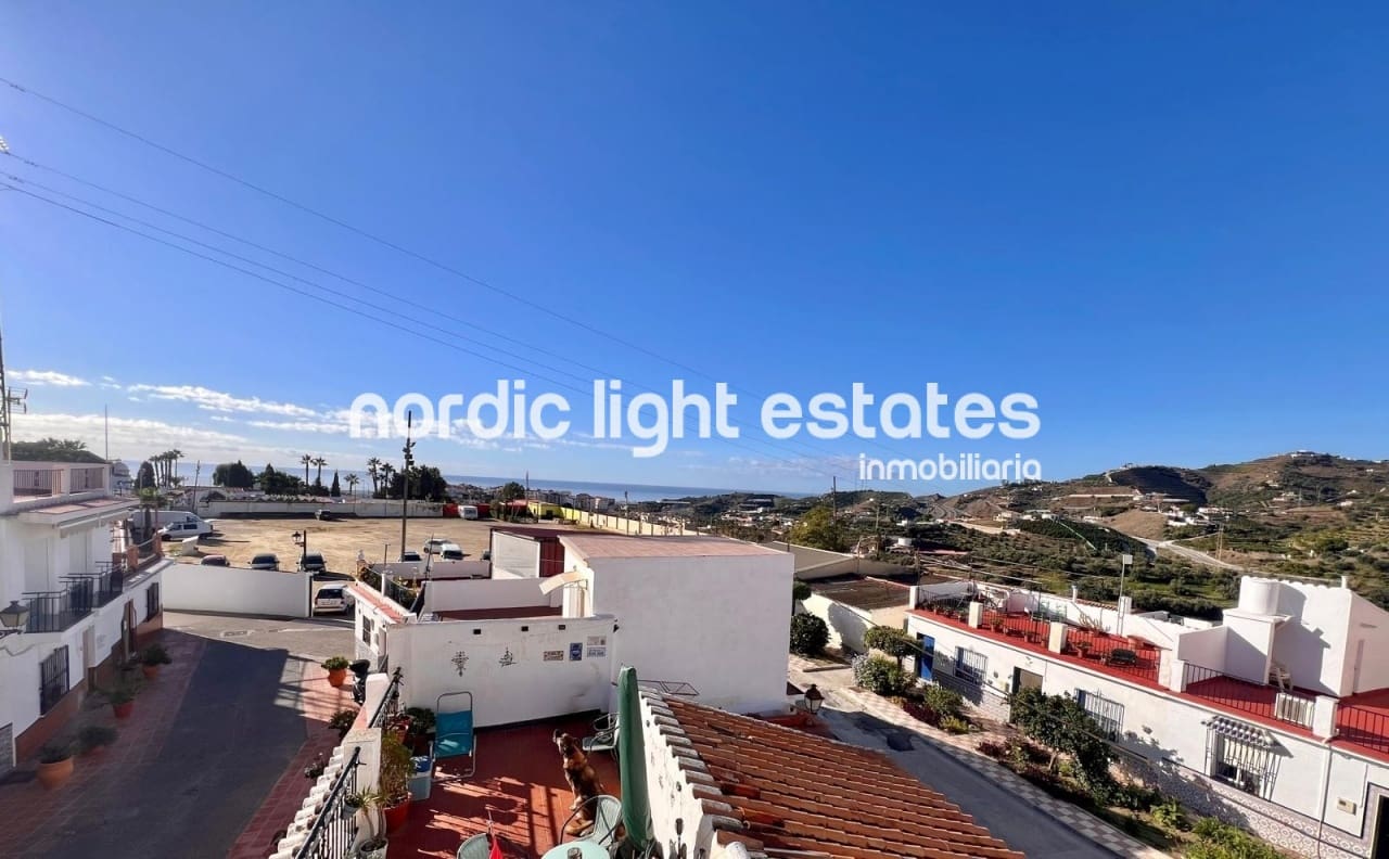 2 soveværelse Semi-Rækkehus til salg i Torrox - € 157.000 (Ref: 9449605)