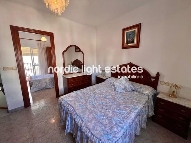 2 soveværelse Semi-Rækkehus til salg i Torrox - € 157.000 (Ref: 9449605)