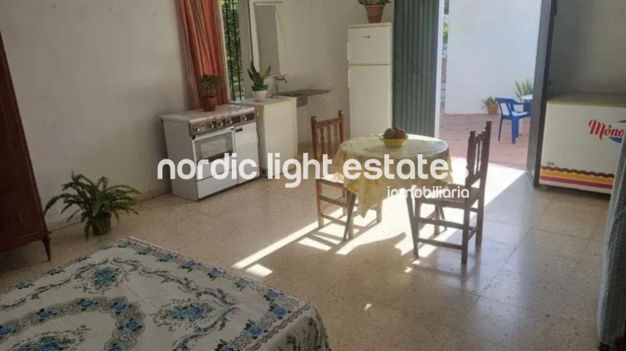 4 soveværelse Finca/Landehus til salg i Frigiliana med swimmingpool garage - € 420.000 (Ref: 9450141)