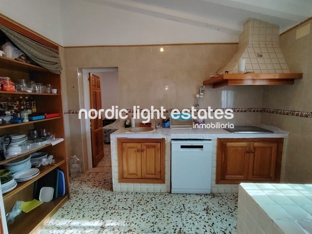 4 soveværelse Finca/Landehus til salg i Frigiliana med swimmingpool garage - € 420.000 (Ref: 9450141)