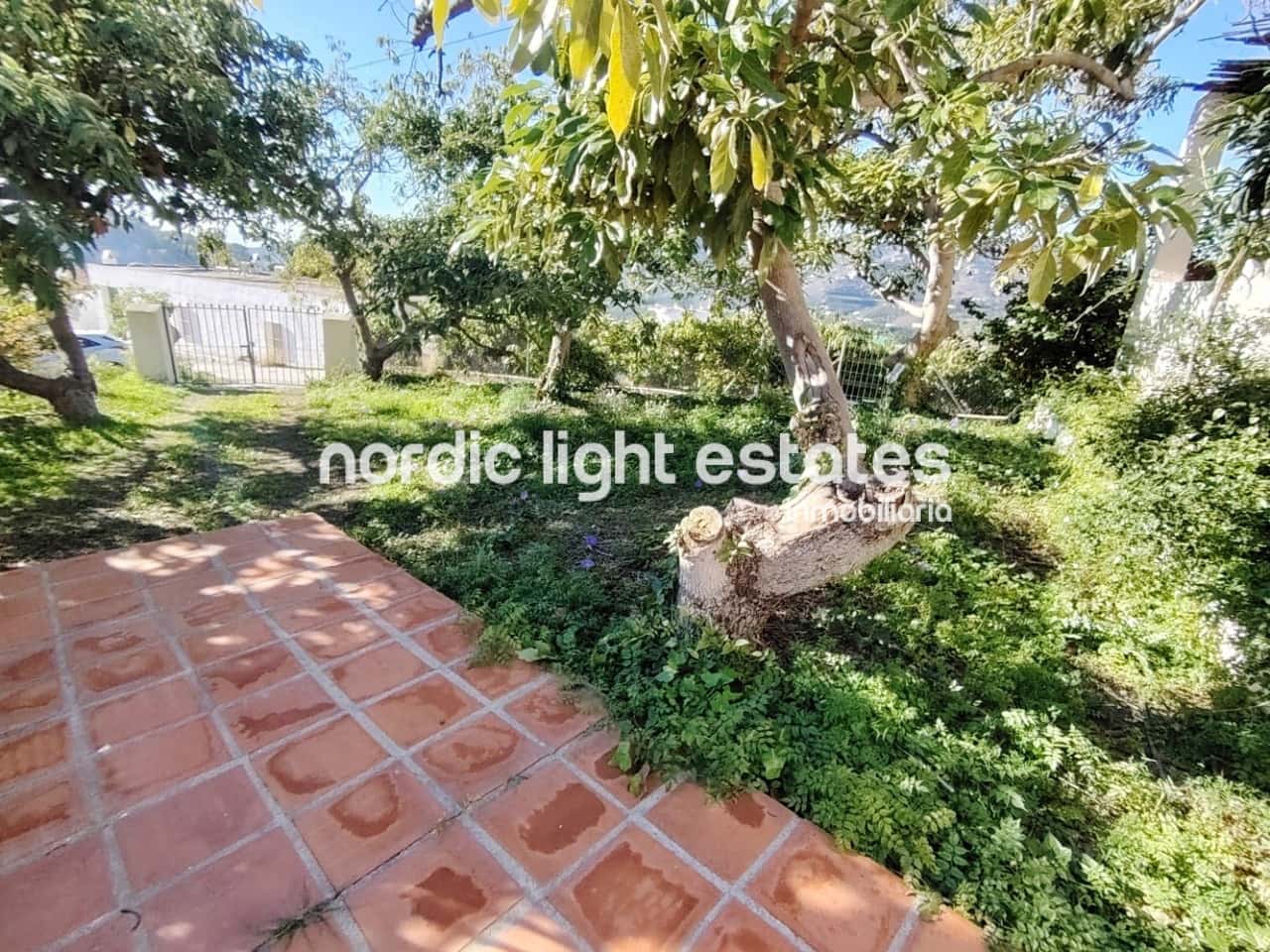 4 soveværelse Finca/Landehus til salg i Frigiliana med swimmingpool garage - € 420.000 (Ref: 9450141)