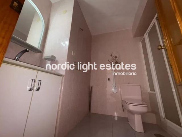 2 makuuhuone Huoneisto myytävänä paikassa Torre del Mar, Vélez-Málaga - 230 000 € (Ref: 9451460)