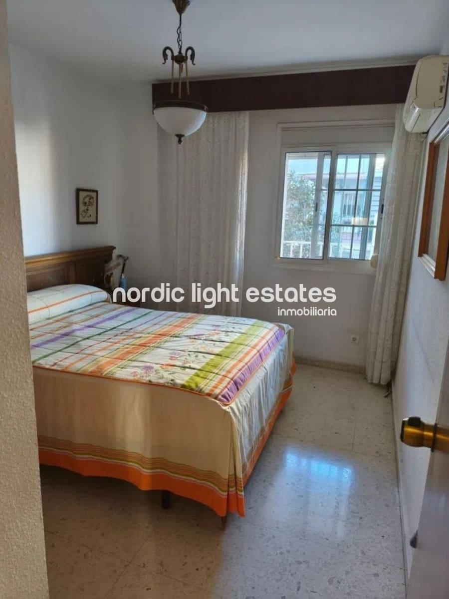 4 bedroom Flat for sale in Malaga city with garage - € 415,000 (Ref: 9451461)