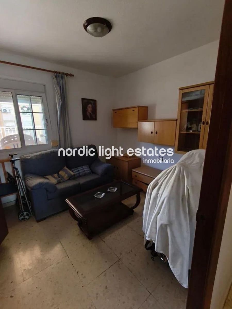 4 bedroom Flat for sale in Malaga city with garage - € 415,000 (Ref: 9451461)