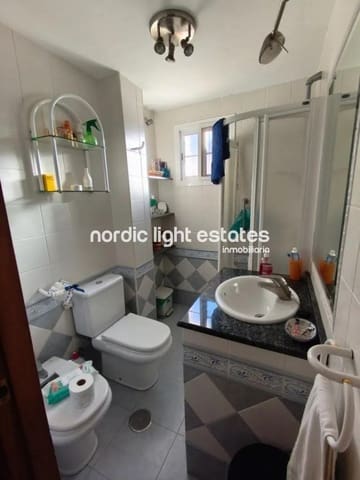 4 makuuhuone Asunto myytävänä paikassa El Palo, Málaga kaupunki mukana 
autotalli - 415 000 € (Ref: 9451461)