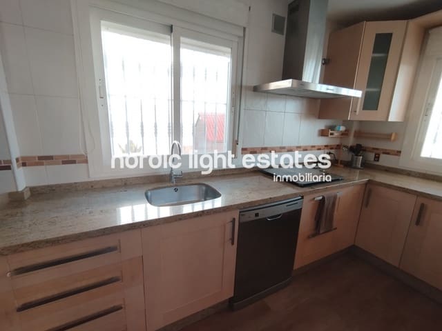 3 bedroom Semi-detached Villa for rent in Torrox-Costa, Torrox with pool - € 1,500 (Ref: 9451552)