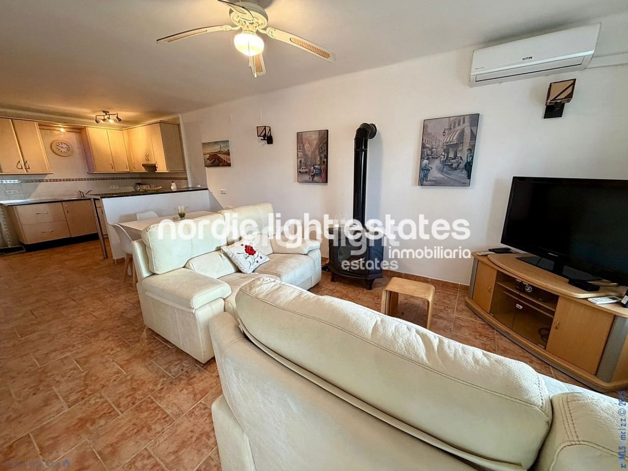 2 sypialnia Dom blizniak na sprzedaż w Nerja z basenem - 309 000 € (Ref: 9453598)