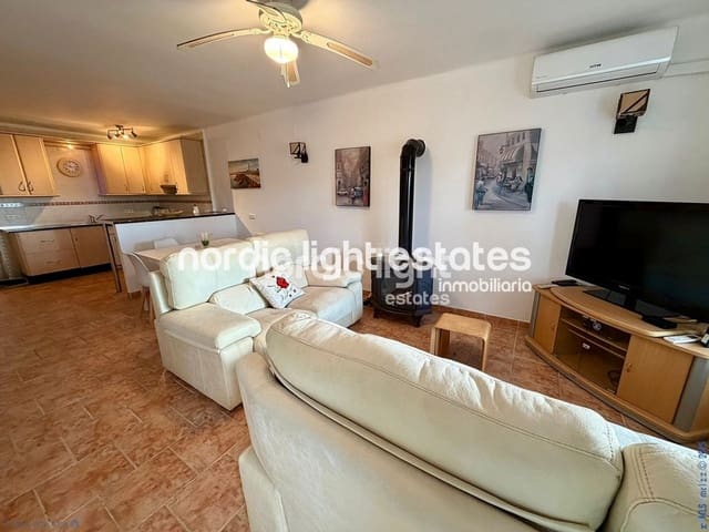 2 sypialnia Dom blizniak na sprzedaż w Nerja z basenem - 309 000 € (Ref: 9453598)