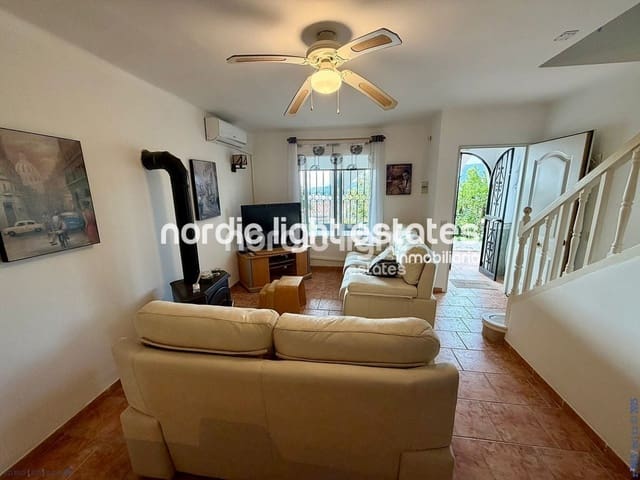 2 sypialnia Dom blizniak na sprzedaż w Nerja z basenem - 309 000 € (Ref: 9453598)