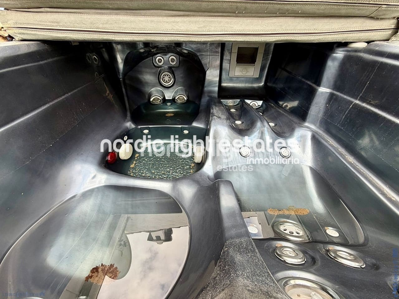 2 sypialnia Dom blizniak na sprzedaż w Nerja z basenem - 309 000 € (Ref: 9453598)