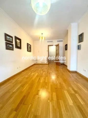 4 soveværelse Lejlighed til salg i Málaga by med swimmingpool garage - € 850.000 (Ref: 9453687)