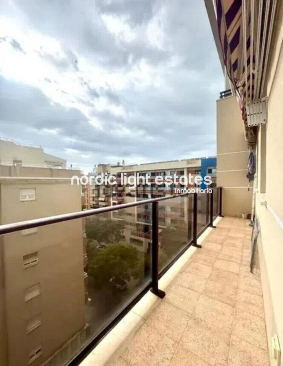 4 soveværelse Lejlighed til salg i Malaga by med swimmingpool garage - € 850.000 (Ref: 9453687)