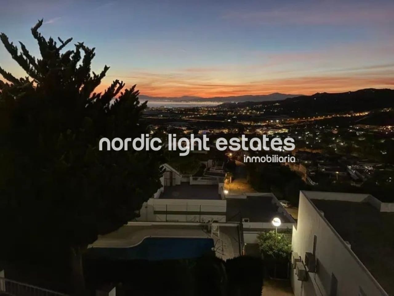 1 bedroom Apartment for sale in Torrox-Costa with pool - € 205,000 (Ref: 9466105)