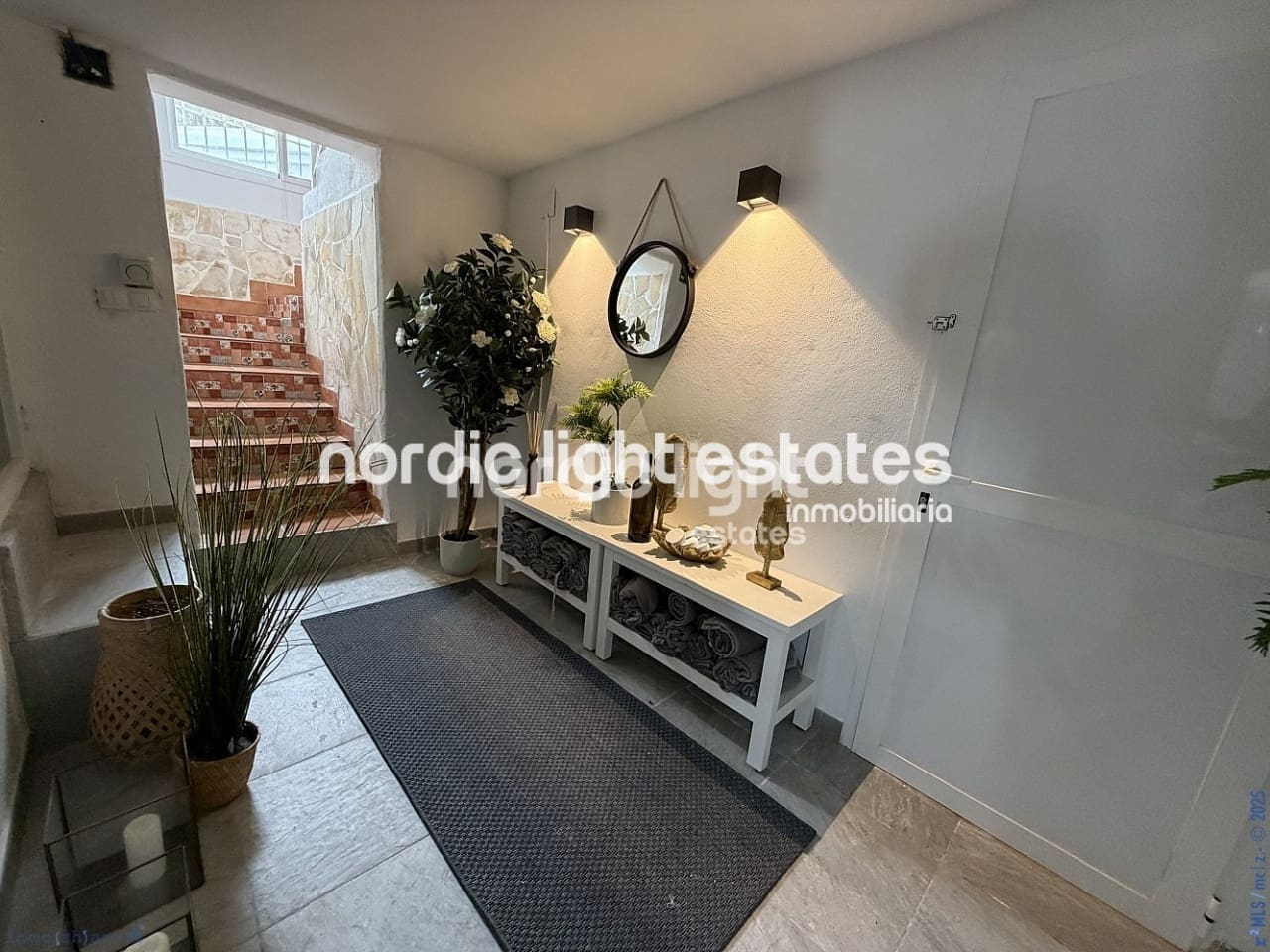 14 bedroom Villa for sale in Nerja with pool garage - € 1,500,000 (Ref: 9466308)