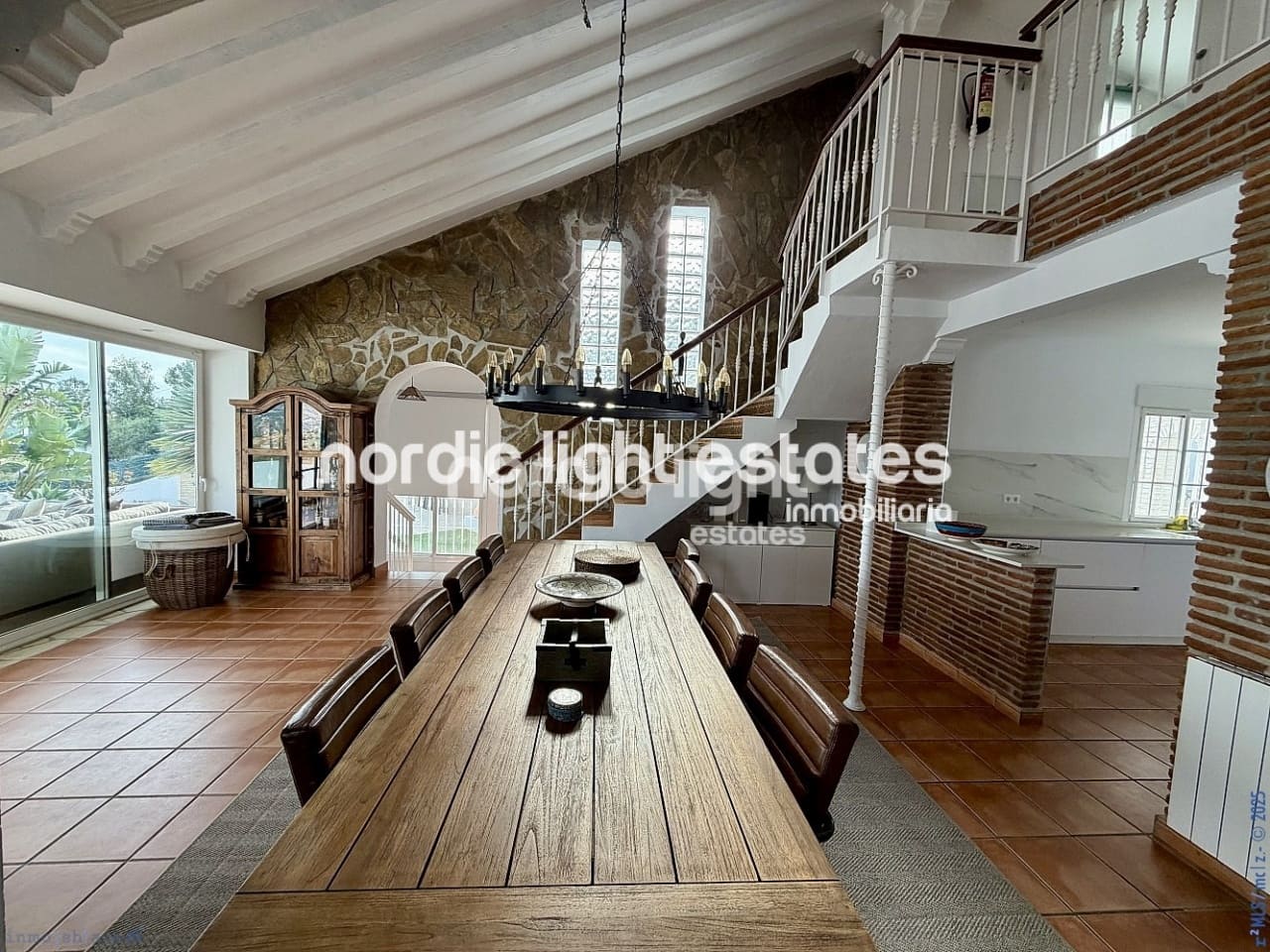 14 bedroom Villa for sale in Nerja with pool garage - € 1,500,000 (Ref: 9466308)