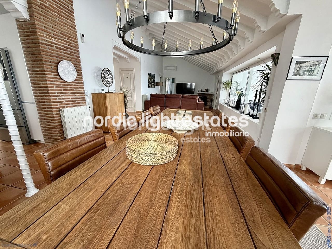 14 bedroom Villa for sale in Nerja with pool garage - € 1,500,000 (Ref: 9466308)