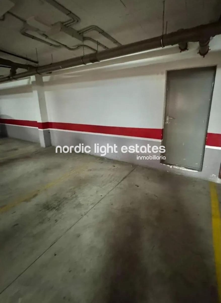 3 slaapkamer Halfvrijstaande villa te koop in Malaga stad met zwembad garage - € 630.000 (Ref: 9474521)