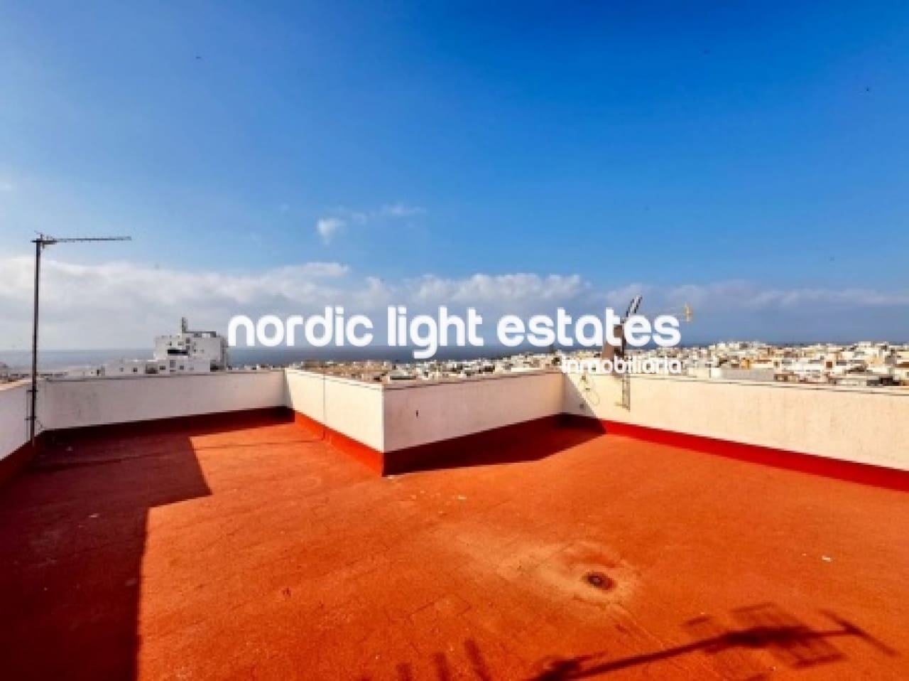 3 sypialnia Mieszkanie na sprzedaż w Nerja z garażem - 200 000 € (Ref: 9474522)