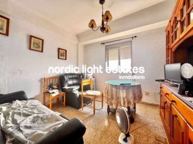 3 quarto Apartamento para venda em Nerja com garagem - 200 000 € (Ref: 9474522)