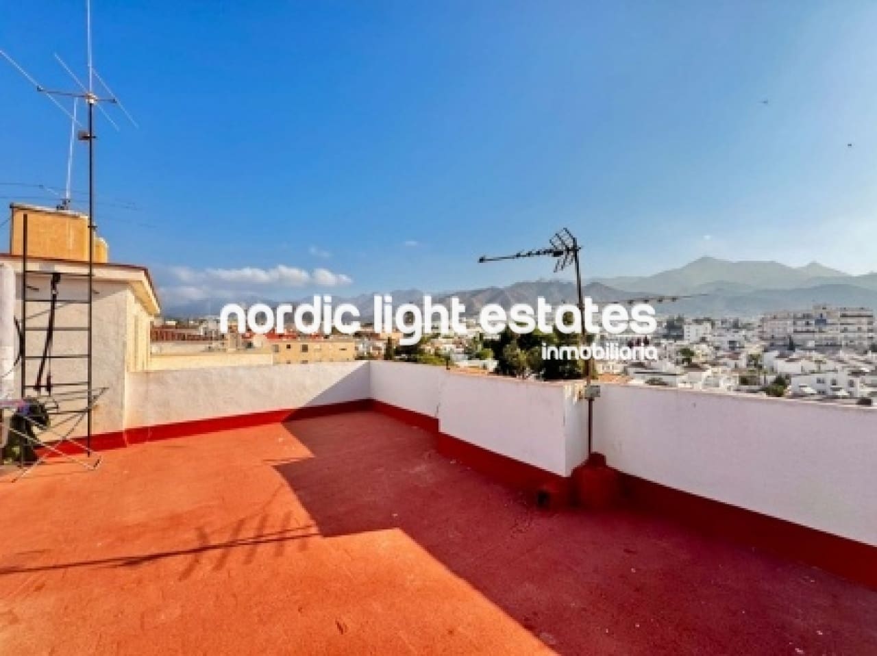 3 sypialnia Mieszkanie na sprzedaż w Nerja z garażem - 200 000 € (Ref: 9474522)