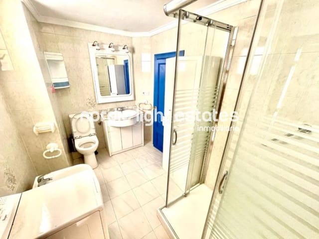 Piso de 6 habitaciones en Centro, Málaga ciudad en venta - 415.000 € (Ref: 9500265)