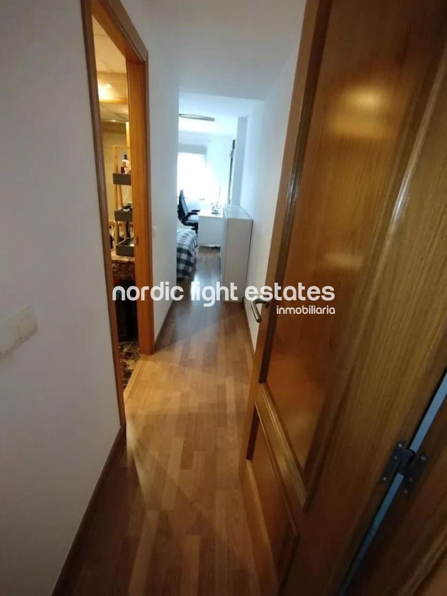 3 sovrum Lägenhet till salu i Malaga stad med pool garage - 575 000 € (Ref: 9503596)