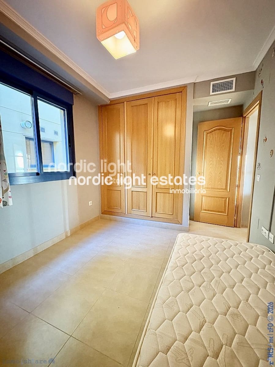 2 soveværelse Lejlighed til salg i Torre del Mar med garage - € 265.000 (Ref: 9516380)