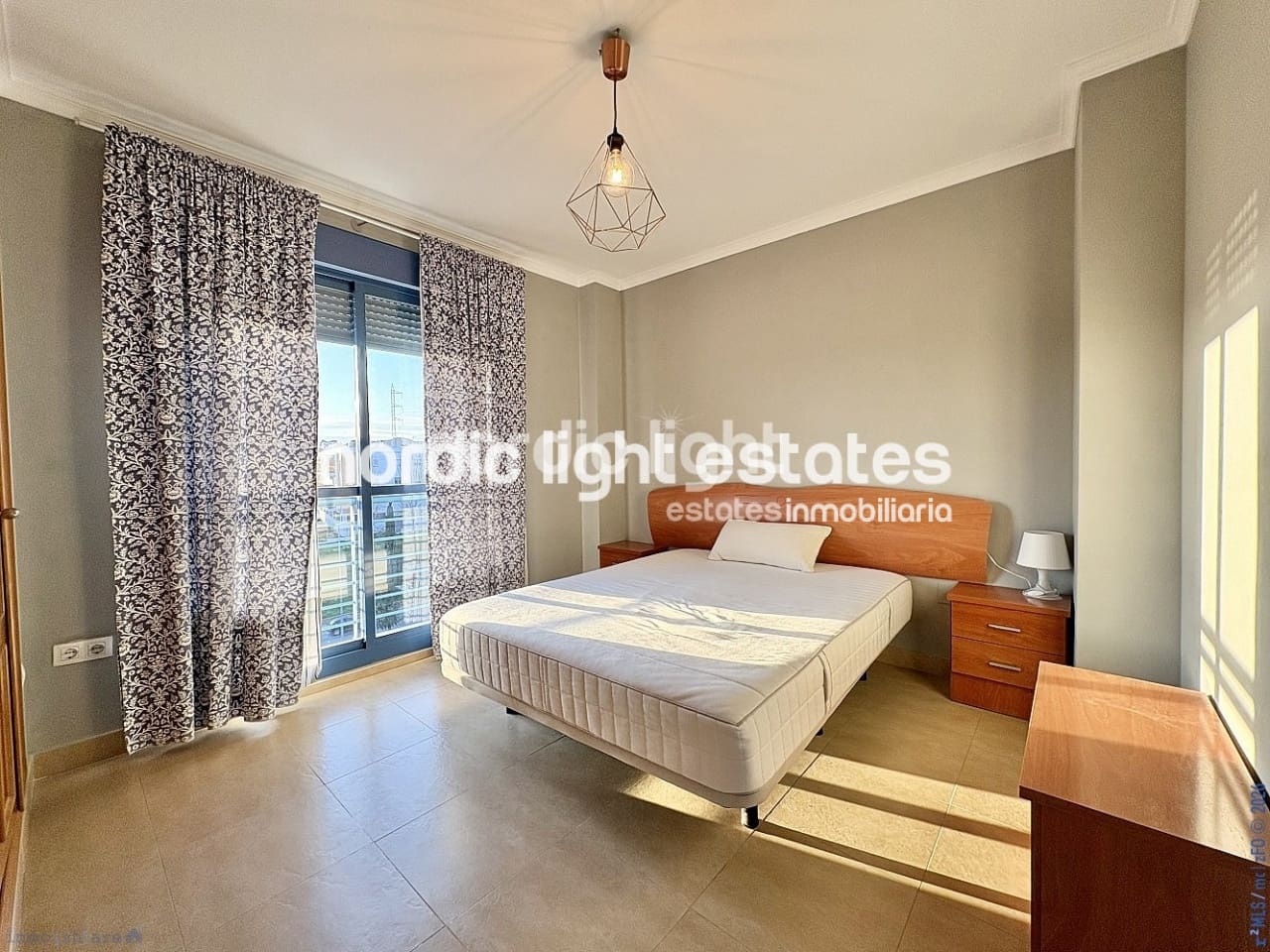 2 soveværelse Lejlighed til salg i Torre del Mar med garage - € 265.000 (Ref: 9516380)