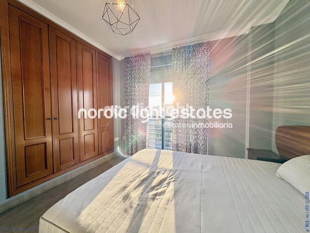 2 soveværelse Lejlighed til salg i Torre del Mar, Vélez-Málaga med garage - € 265.000 (Ref: 9516380)