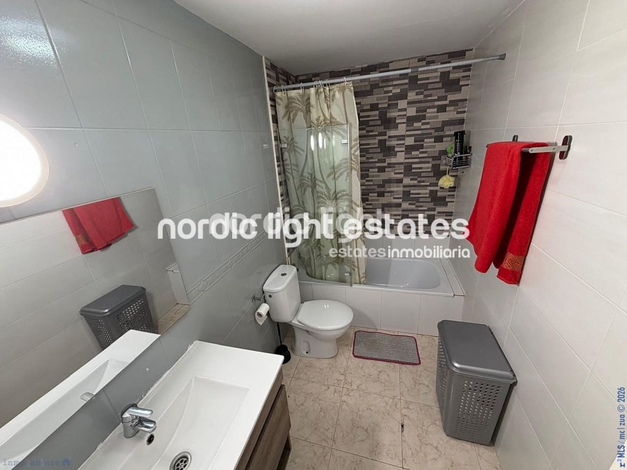 Apartamento de 2 habitaciones en Nerja en venta - 274.000 € (Ref: 9516605)