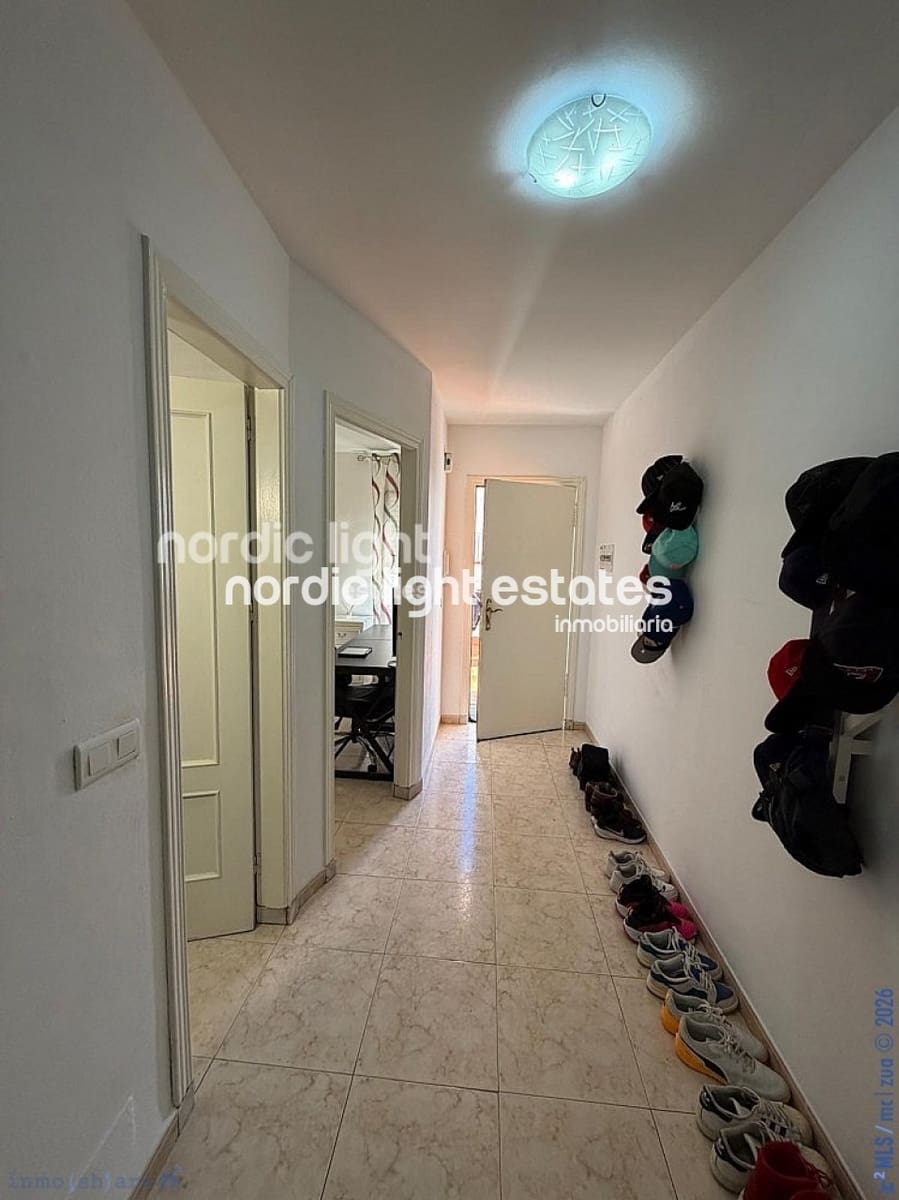 Apartamento de 2 habitaciones en Nerja en venta - 274.000 € (Ref: 9516605)